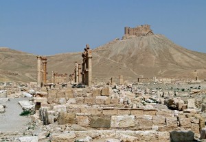 Diocletian's_Camp,_Palmyra_03
